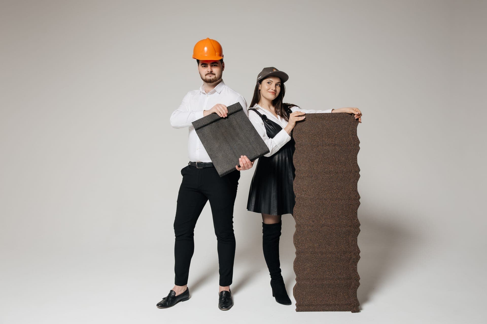 Echipa Imperlux — materiale premium pentru acoperișuri